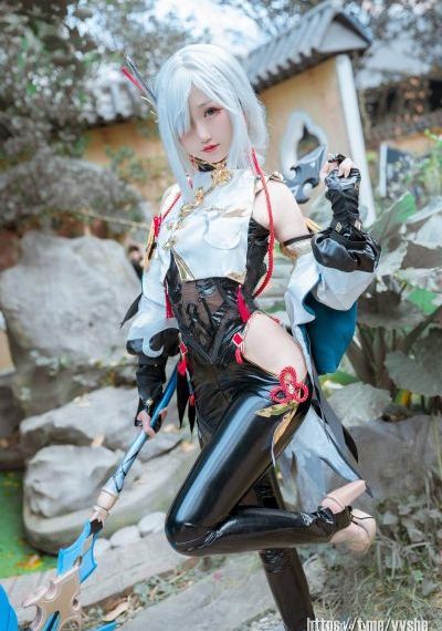 杏美月