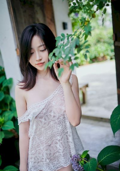 年轻漂亮的女教师6