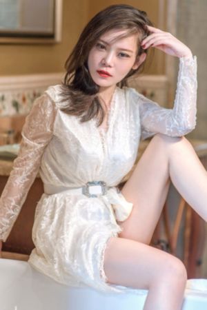19岁女大学生撞脸孙颖莎被求合影
