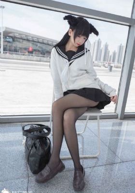 踢足球