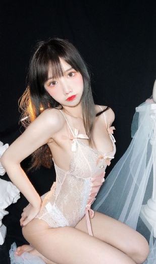 美女色片