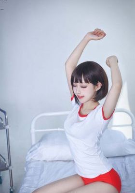 在黑暗中我们堕落